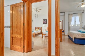 2 Schlafzimmer, Bügeleisen/Bügelbrett, kostenloses WLAN, Bettwäsche