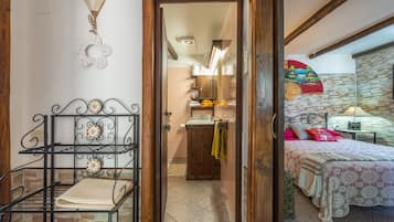 3 Schlafzimmer, Bügeleisen/Bügelbrett, Bettwäsche