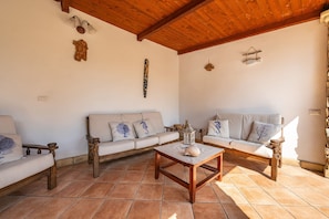 TV, fireplace - Villa "Rita" with Private Terrace & Private Garden (Quartu S.Elena)