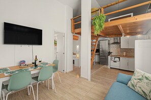 Interior - Vacation Apartment 'Torviscas Endless Summer' with Sea View, Shared Pool and Wi-Fi (Costa Adeje)