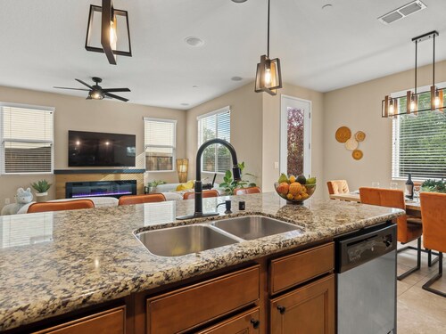 Wine Country Farmhouse with Fire Pit & BBQ near Napa, San Francisco & Sacramento