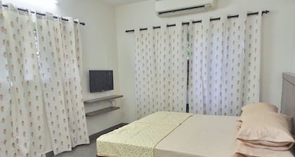 Transit Nest - Near Madurai Airport