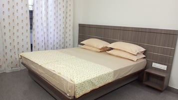 Deluxe kamer | 1 slaapkamer, een strijkplank/strijkijzer, gratis wifi