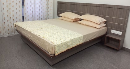 Transit Nest - Near Madurai Airport