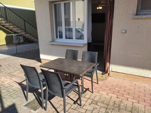 Buiten dineren
