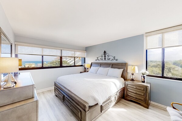 3 عدّة غرف نوم ومكواة/لوح كي وخدمة الإنترنت وملاءات أسرّة