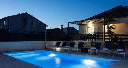 Holiday Houses, Villas Ivana - With a Private Pool