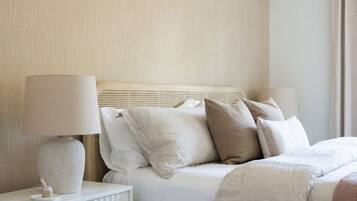 2 Schlafzimmer, Schreibtisch, Bügeleisen/Bügelbrett, WLAN