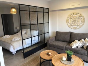 Apartment, 1 Bedroom, Balcony | Lounge