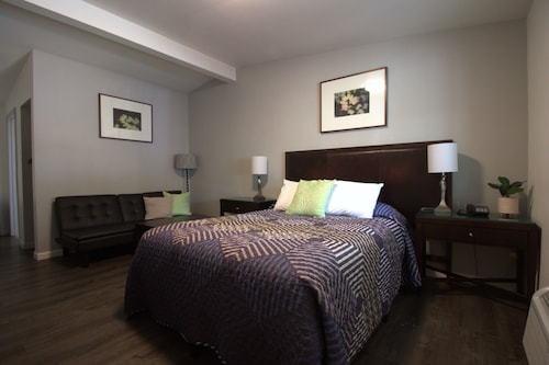Golden Kent Motel