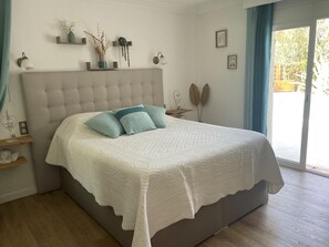 3 bedrooms, iron/ironing board, internet - Luxury villa with air conditioning, 10 km from Sea (Puget-sur-argens)