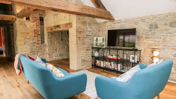 Cottage | Interior