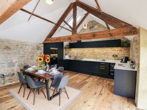 Cottage | Interior