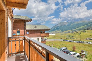 Familienapartment, 3 Schlafzimmer, 2 Bäder (Wood House Livigno Ski in - Ski out) | Balkon