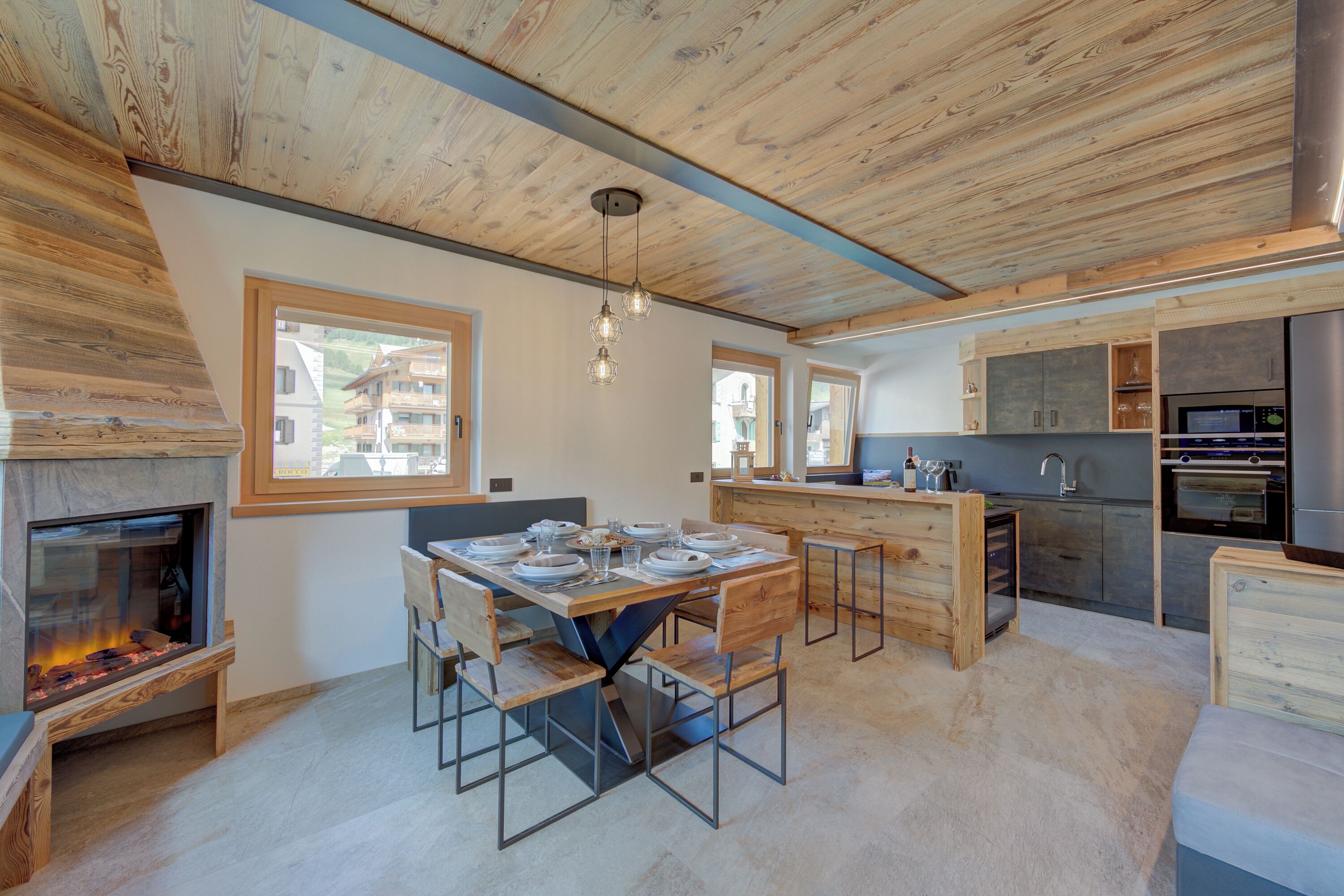 Familienapartment, Mehrere Schlafzimmer, 2 Bäder (Wood House Livigno Ski in - Ski out) | Speisen