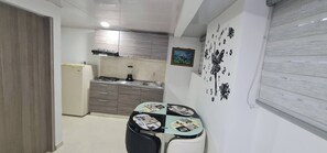 Apartment, 1 Bedroom, Accessible, City View | Interior