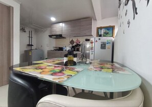 Dining room - Room-apartament Riqueza Close to El Dora (Bogotá)