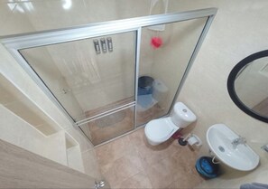 Bathroom - Room-apartament Riqueza Close to El Dora (Bogotá)
