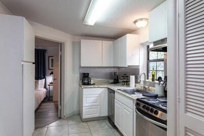 3BR The Queen Sacrifice Galleria, Medical Center!