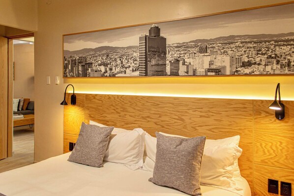 3 bedrooms, desk, iron/ironing board, travel crib - Awaken your senses in this garden apartment (Ciudad de México)