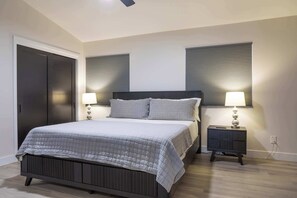 3 camere, una scrivania, ferro/asse da stiro, Wi-Fi