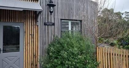 Winemakers Cottage, Winemakers Cottage - vineyard views