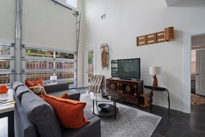 TV, stereo - Whitefish Lodge  Downtown Walk to Everything (St. Augustine)