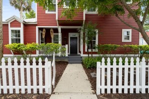 Exterior - Whitefish Lodge  Downtown Walk to Everything (St. Augustine)