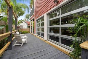 Terrace/patio - Whitefish Lodge  Downtown Walk to Everything (St. Augustine)