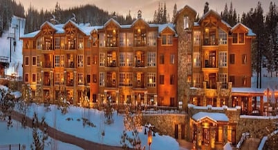 Northstar lodge 2 bed 2 bath. Ski in! Next to base of ritz gondola w/ ski valet
