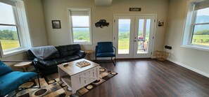 Smart TV, fireplace, video games - Hunter`s Haven | 3 Bed, 2 Bath (Luray)