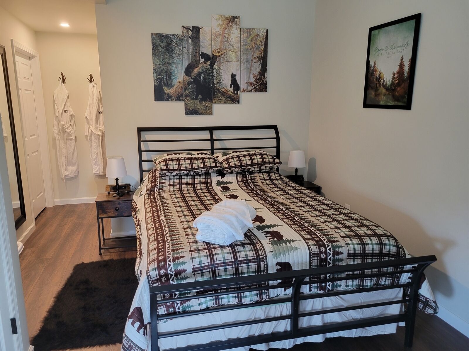 3 bedrooms, free WiFi, bed sheets