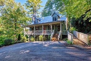 Exterior - Lakeview Hideaway | Covered Front Porch with Lake View! (Highlands)