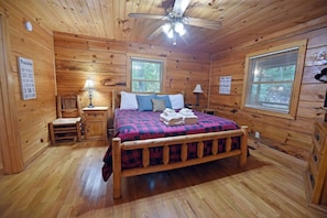 2 bedrooms, travel crib, free WiFi, bed sheets - Laurel Creek- Creekfront- Hot Tub- Wifi- Pets ok (Blue Ridge)