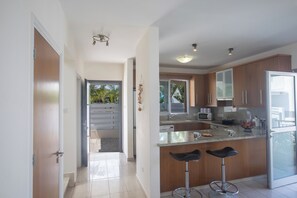 Villa, 3 habitaciones, alberca privada, vista al jardín | Cocina privada