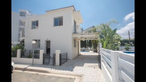 Exterior - Protaras Pelagos Villa Pg08 (Paralimni)