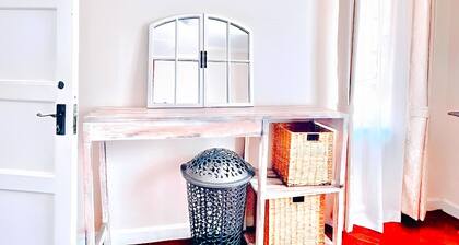 Westlands 𝐋𝐮𝐱𝐮𝐫𝐲 2bd Condo near Sarit & Westgate