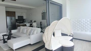 Smart TV, offices