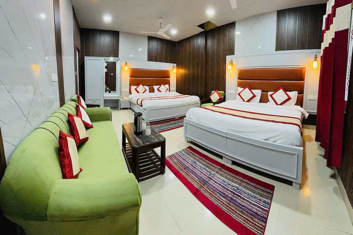Family Room | Free WiFi, bed sheets
