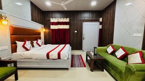 Family Room | Free WiFi, bed sheets - HOTEL AMAR (Dehradun)