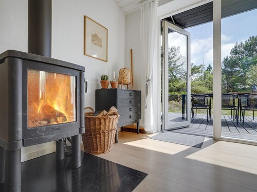 "Fidelia" - 800m from the sea by Interhome