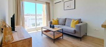 Bright AND Sunny Flat Close TO THE SEA Luxury Design