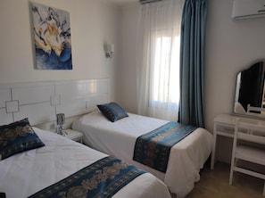 Apartamento, 2 quartos, para fumantes, sacada | 3 quartos
