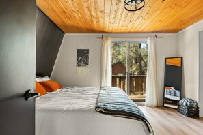 2 sovrum, skrivbord, gratis wi-fi och sängkläder