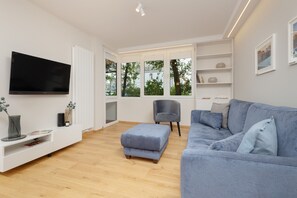 Apartment, 1 Schlafzimmer, Balkon | Wohnzimmer