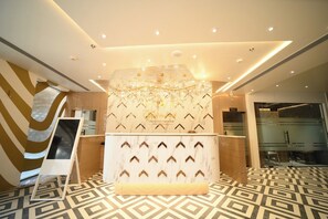 Reception - Hotel Gold In Leaf (Aligarh)