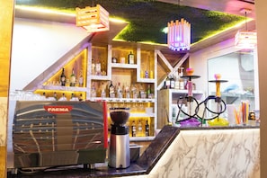 Bar (in der Unterkunft)