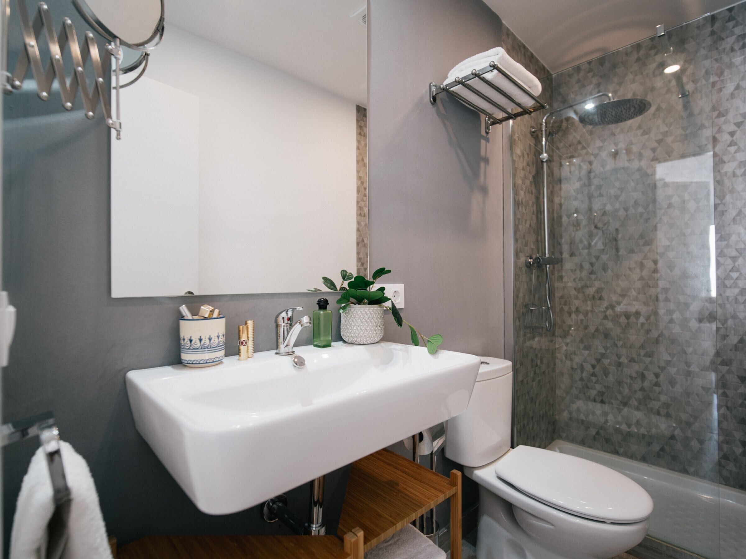 Hair dryer, towels