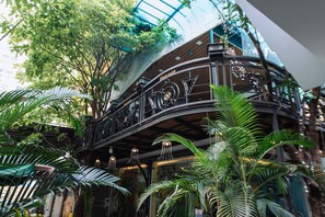 Mặt tiền nơi lưu trú