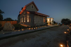 Fachada de la propiedad